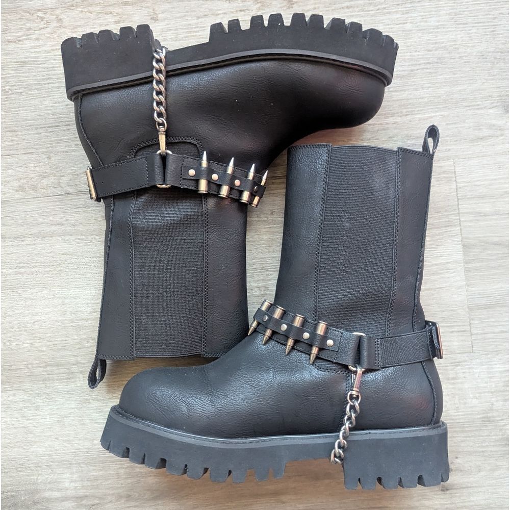 FIRM! NEW IN BOX! Killstar Deadman's Boots